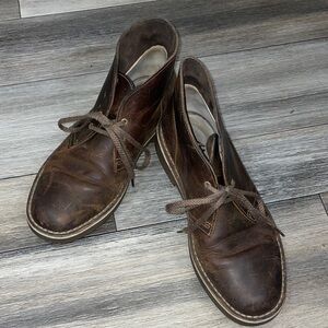 Clarks Men's Brown Leather Chukka Boots